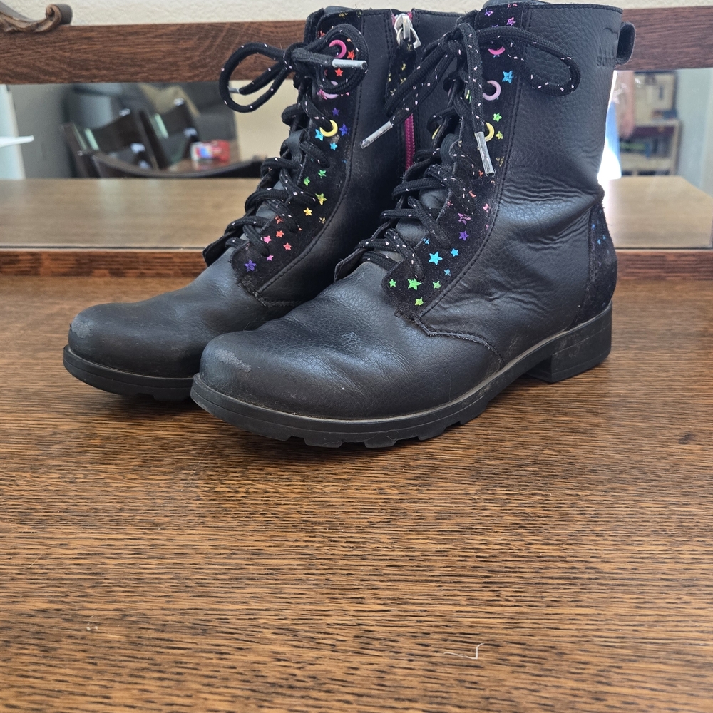 Sorel Emilie Rainbow Lace Zipper Boot - Picture 2 of 4